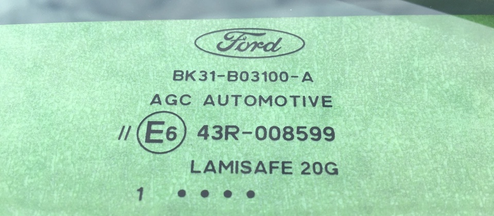 Стекло AGC на Ford.